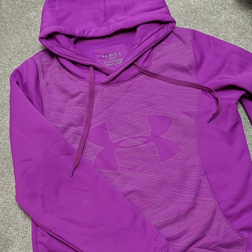 Under Armour semi fitted hooded sweatshirt med